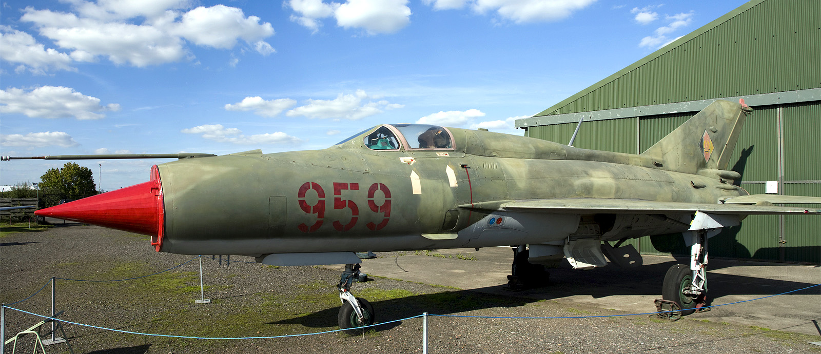 Micoyan-Gurevich-MiG21SPS-959-East-German-Air-Force-panorama.jpg
